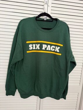 Six Pack Green Crewneck Sweatshirt Size XL - Green Bay Packers Unisex
